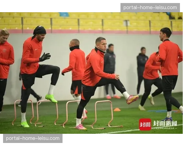 蓉城新帅战术变革：阿洛伊西变阵4-2-3-1解放罗慕洛进攻